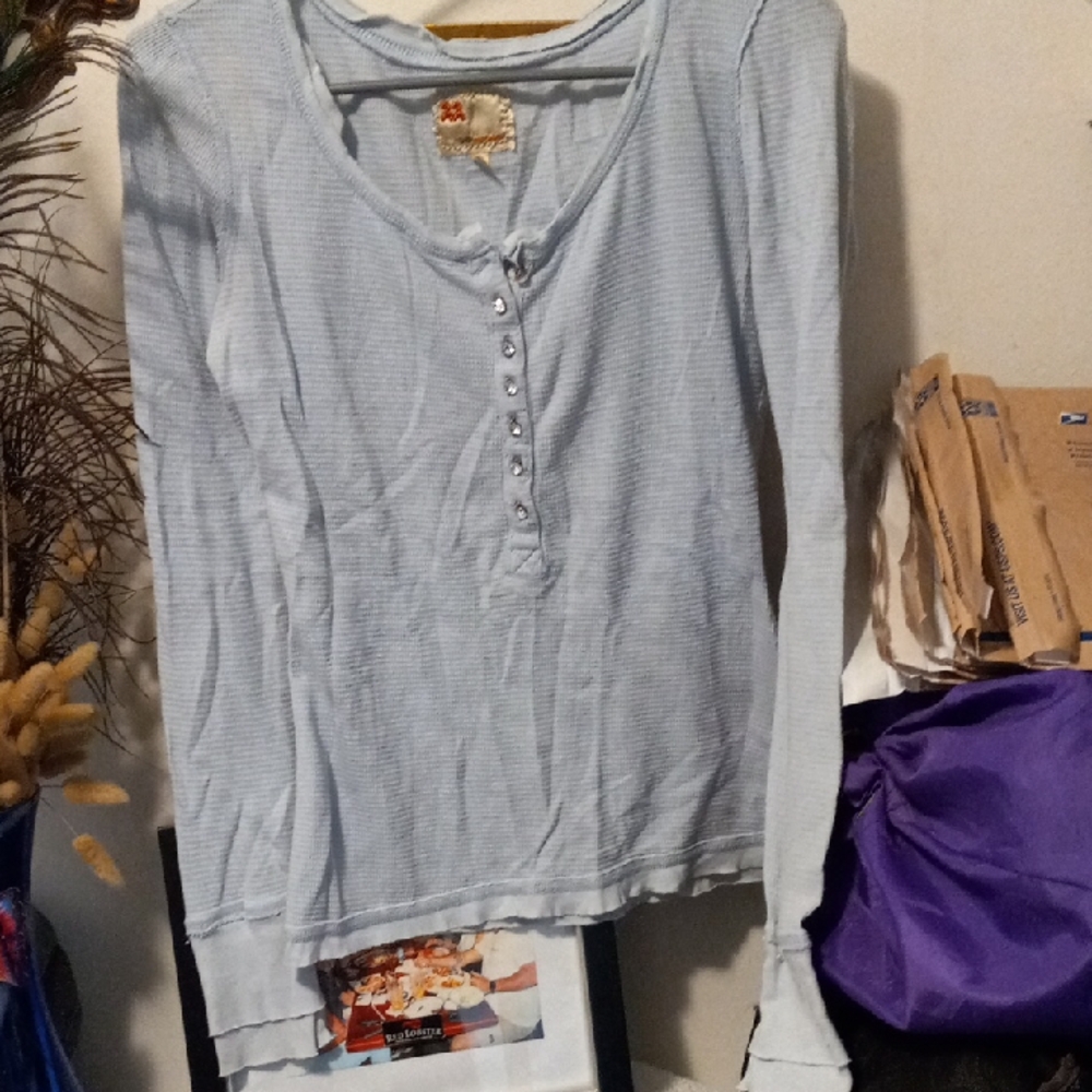 Sky Blue Long Sleeve Buttoned Top